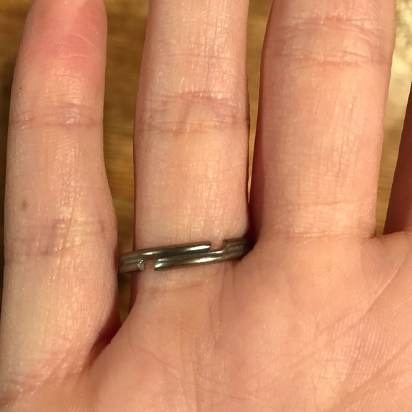 Red ruby ring - Picture 3 of 4